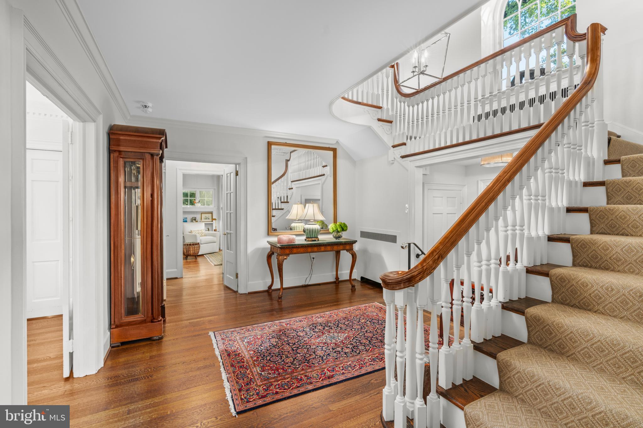 216 LAUREL LANE
