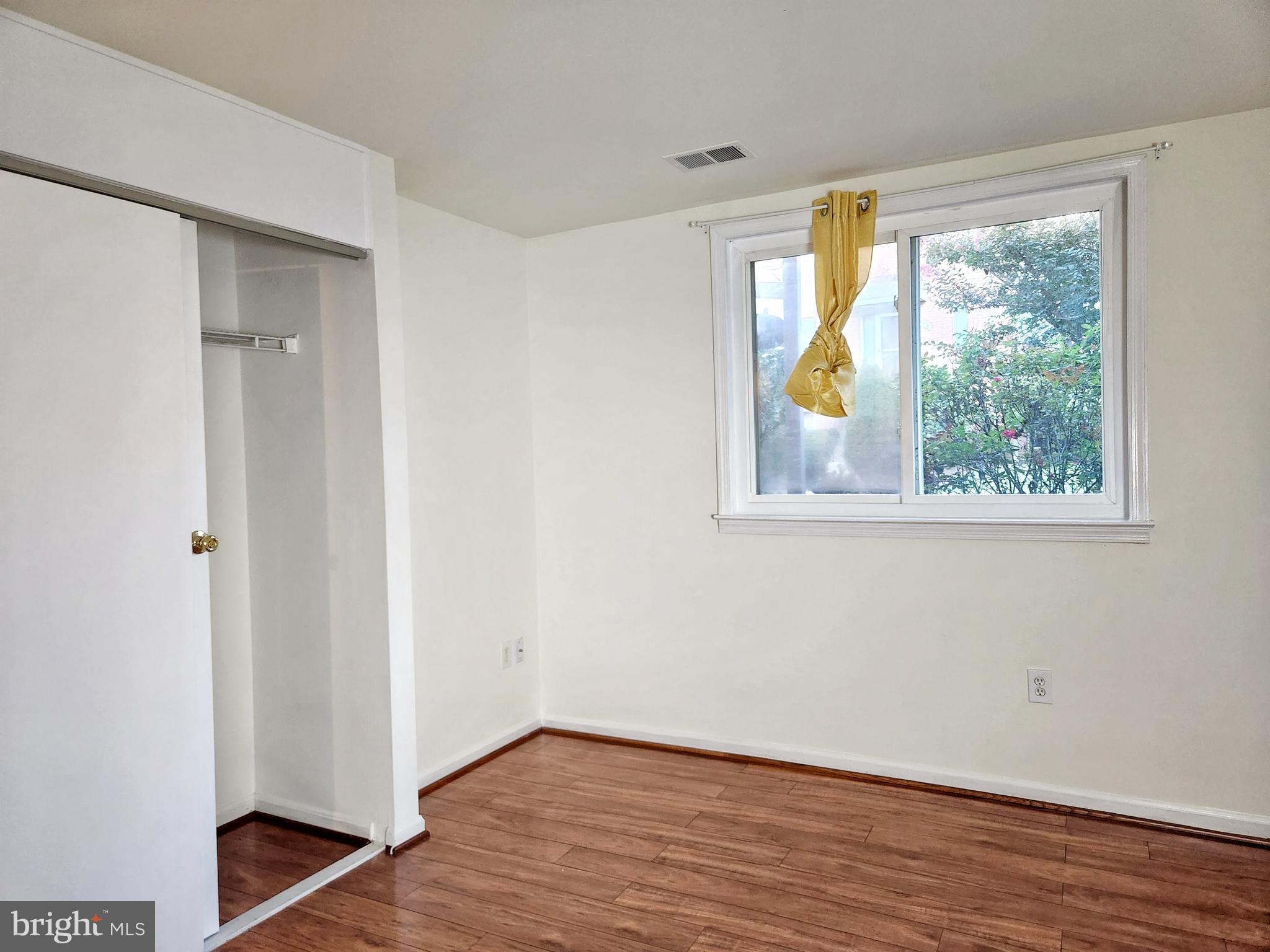 TERRACE TOWNHOUSES OF ANNANDALE - Residential