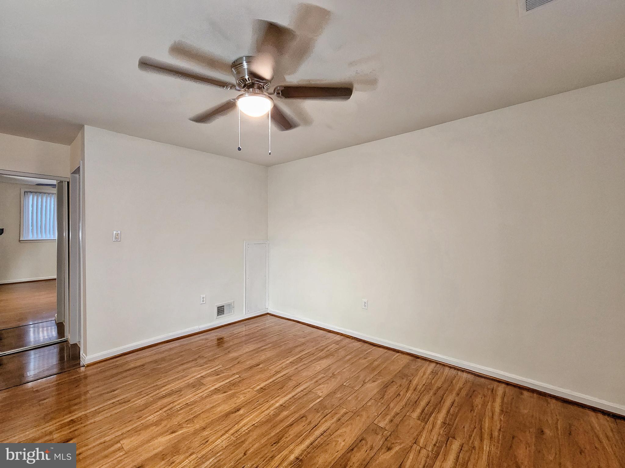 TERRACE TOWNHOUSES OF ANNANDALE - Residential