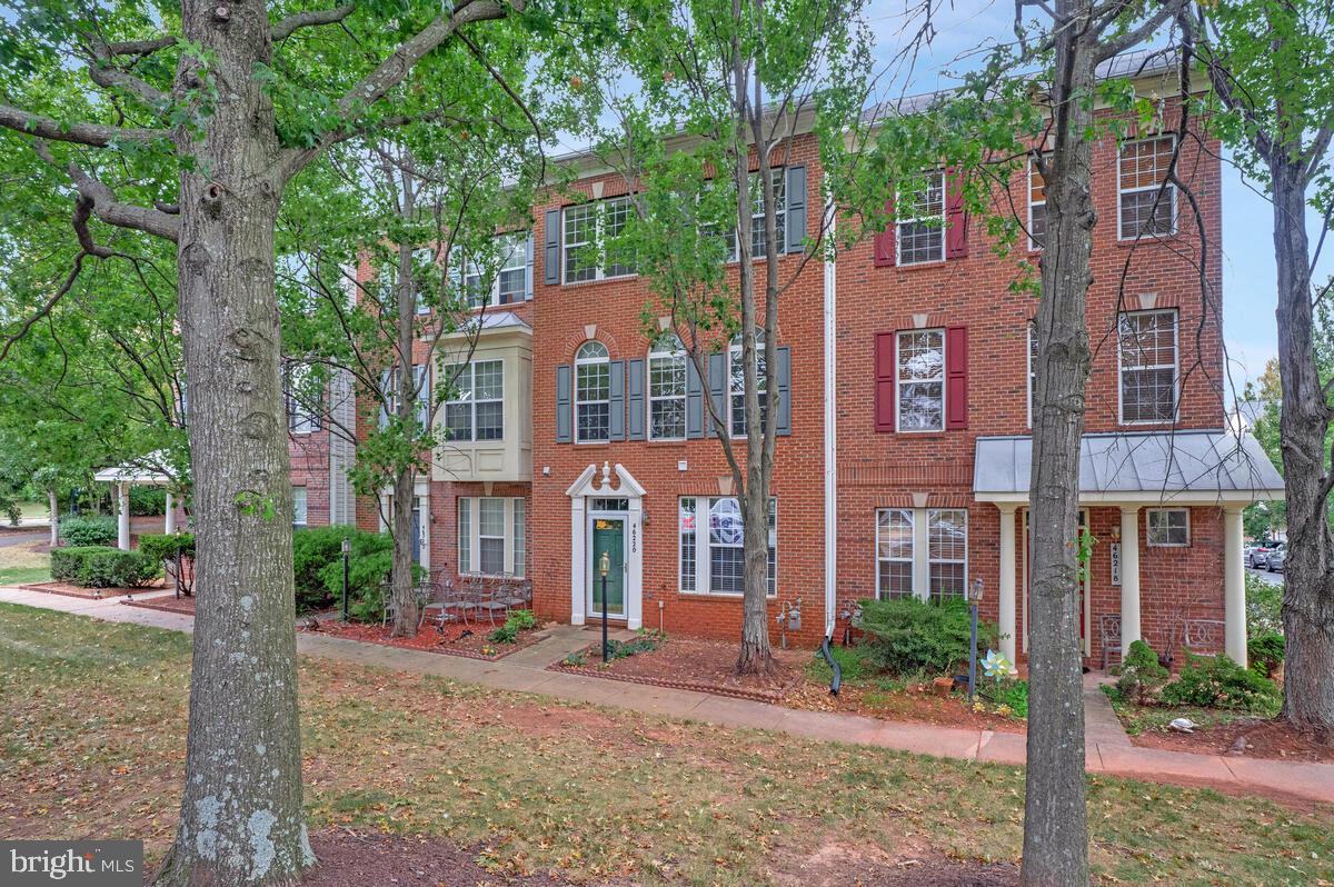 46220 WALPOLE TERRACE