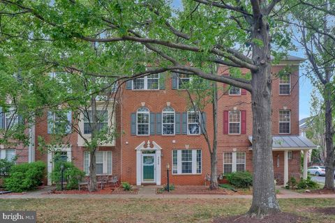46220 WALPOLE TERRACE STERLING VA 20165