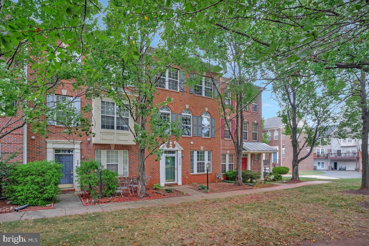 46220 WALPOLE TERRACE