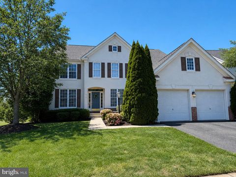 Photo of 6148 Michener Drive, HAYMARKET, VA 20169 (MLS # VAPW2120268)