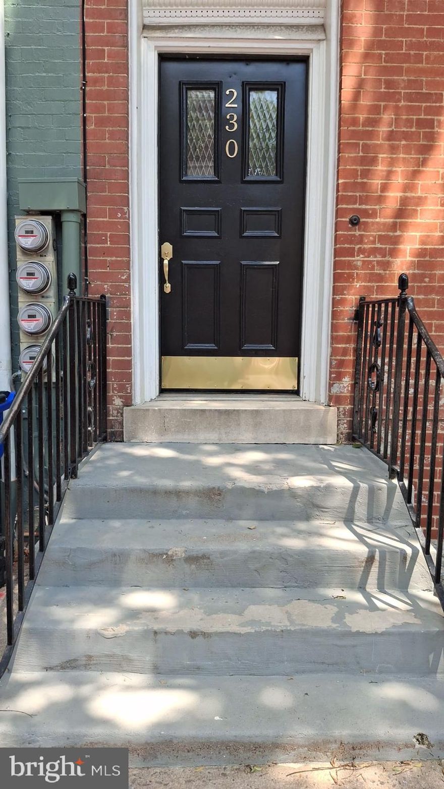 You'll love this TOTALLY RENOVATED 2 Bedroom, 1 Bath, with a flare for design.  Full Laundry within the unit.  Convenient downtown location with easy access to 15 and 270, yet just outside of the downtown noise.  All applications online.  For approval, we take credit, employment verification, criminal background and rental history into account.    Easy to show!