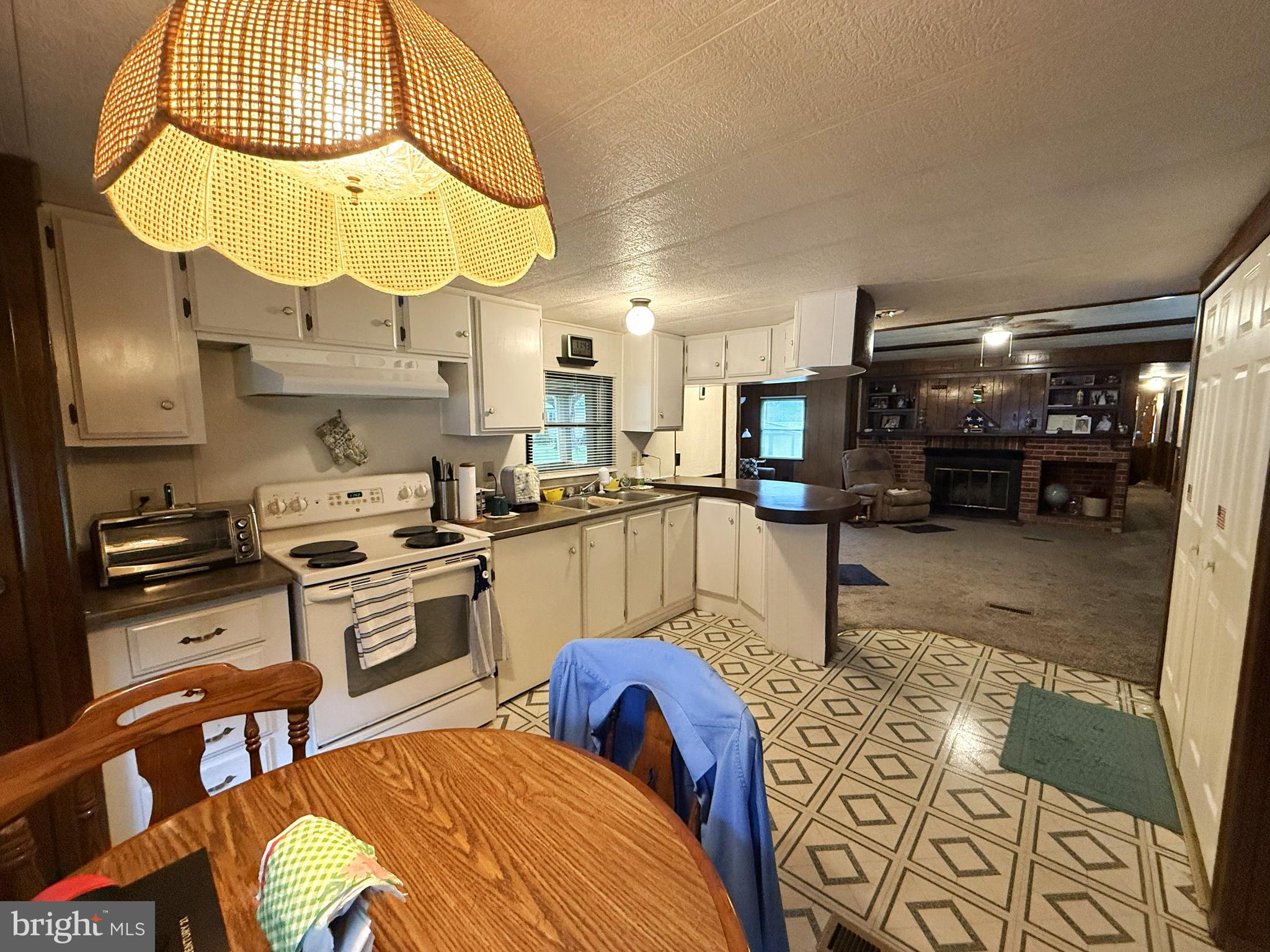 44 SHIPPENSBURG MOBILE ESTATE