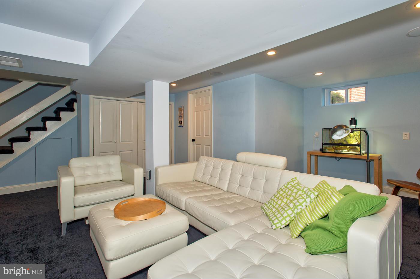 GARDEN CITY - Residential