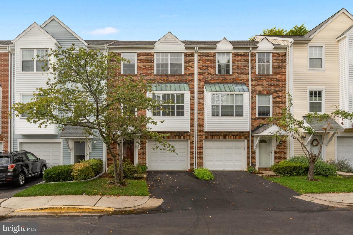 FAIR HILL FARM - Residential