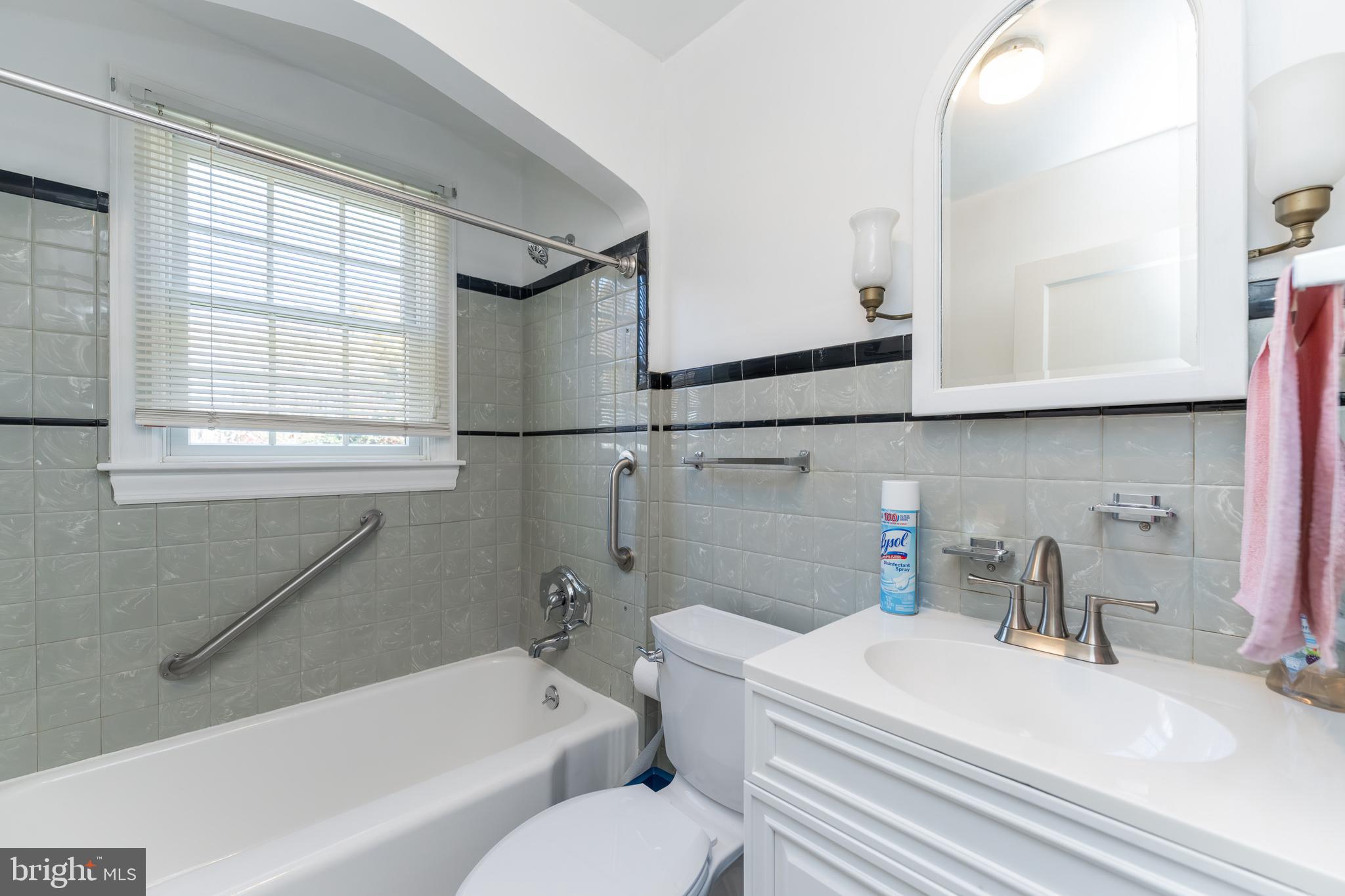 WINDSOR MILL - Residential