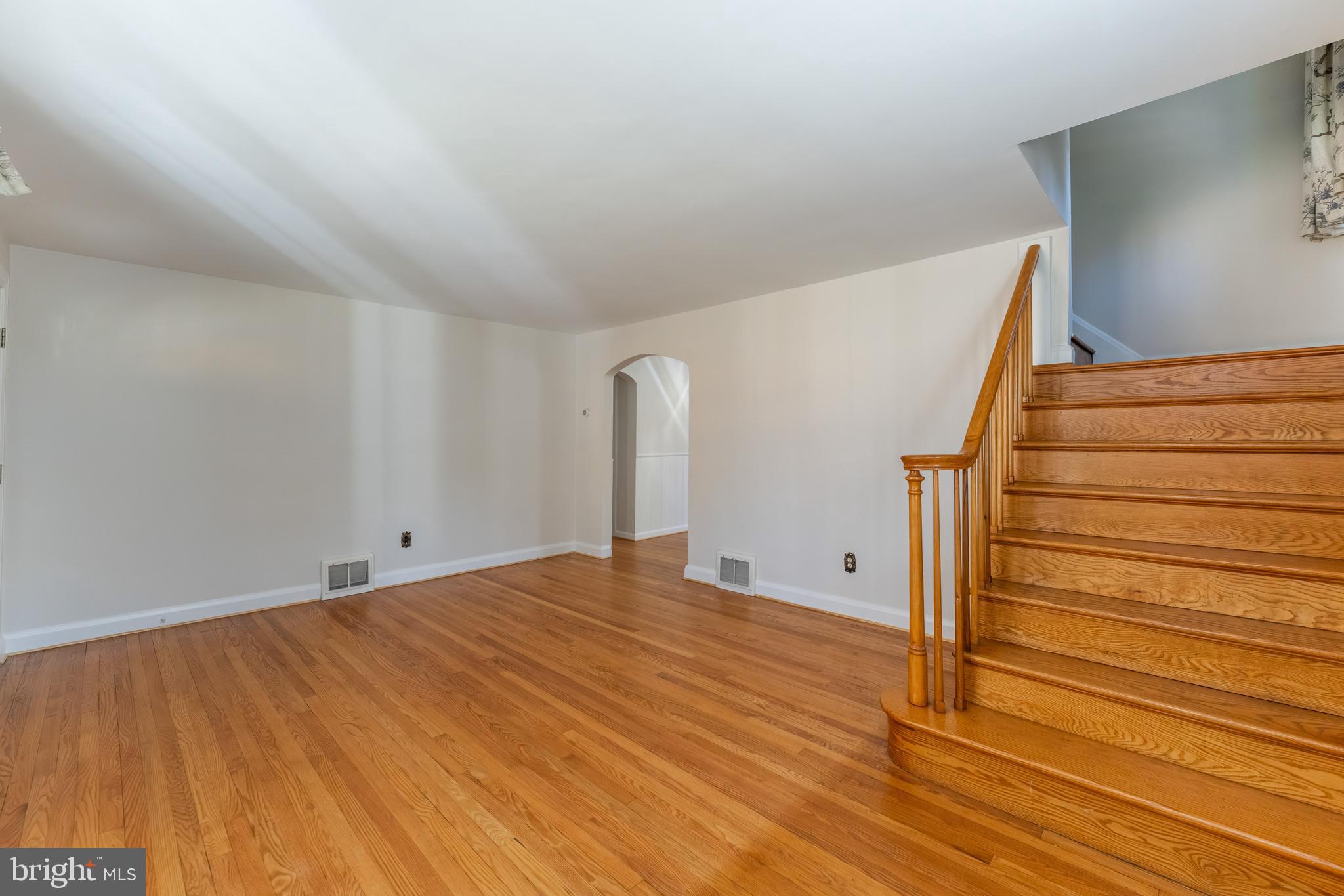 WINDSOR MILL - Residential