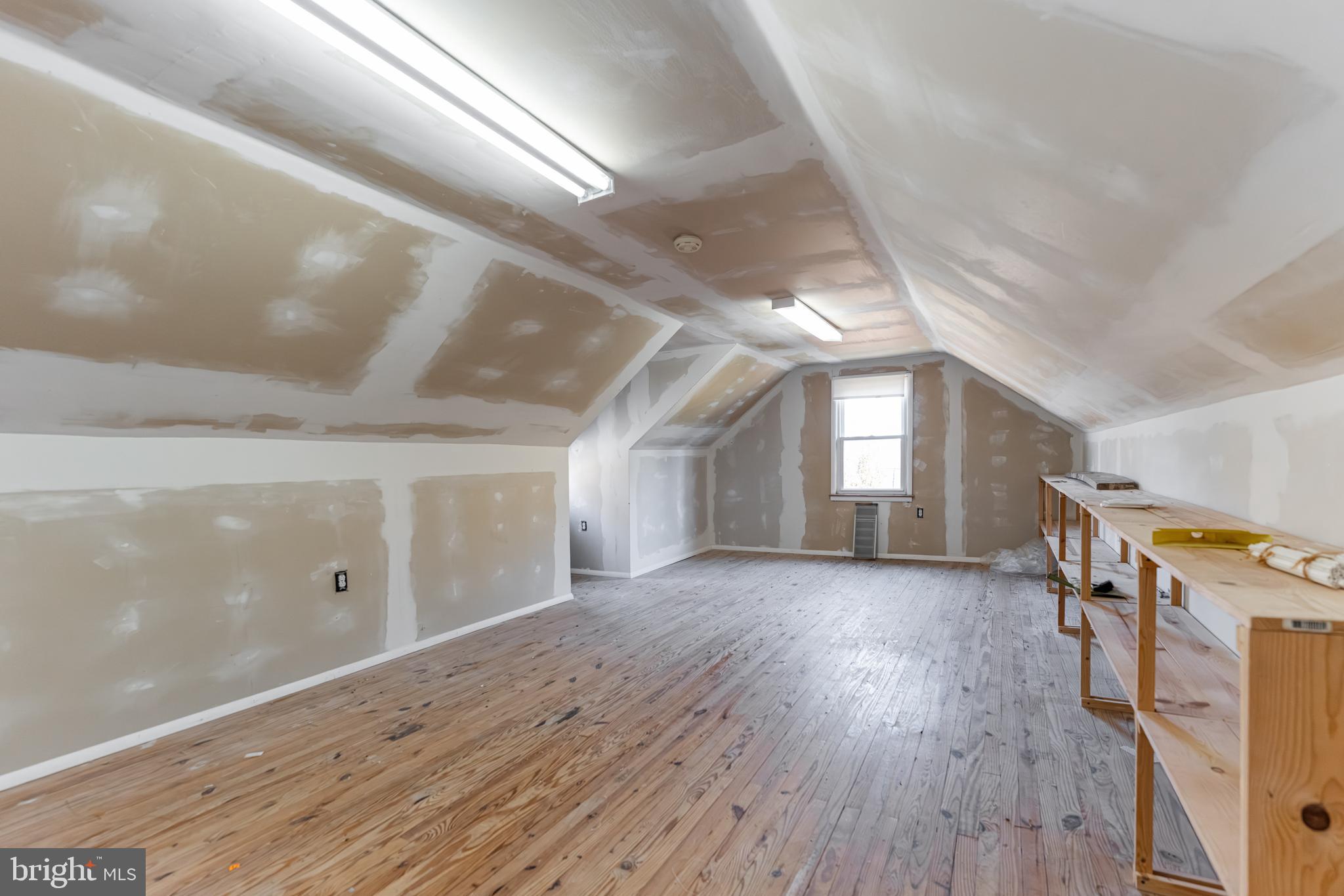 WINDSOR MILL - Residential