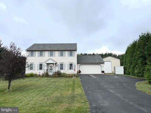 Photo of 5867 Kingsfield Drive, NARVON, PA 17555 (MLS # PALA2075862)
