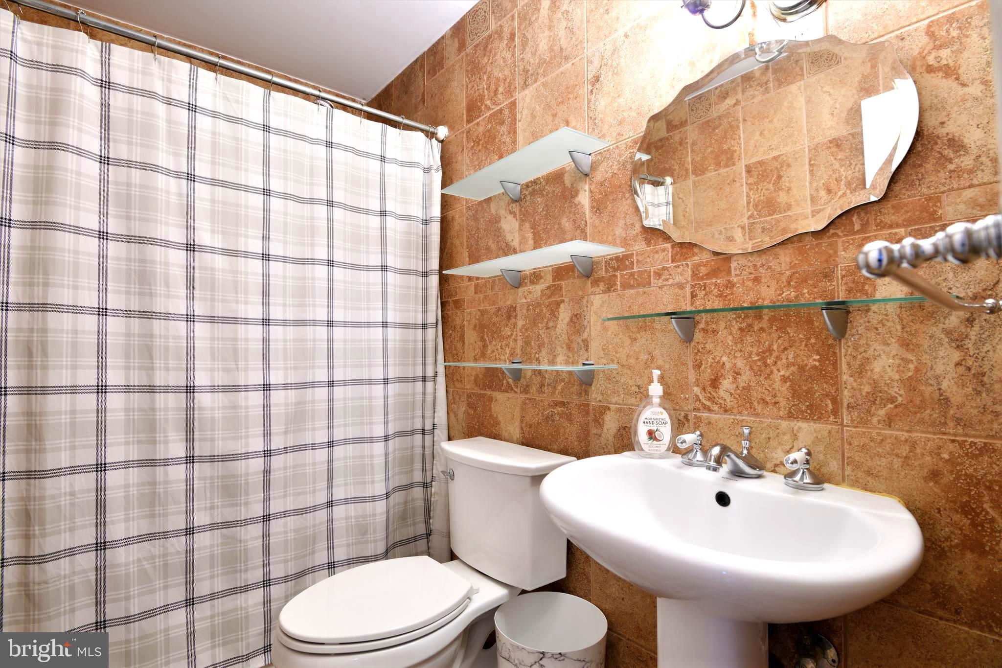 SOMERTON - Residential