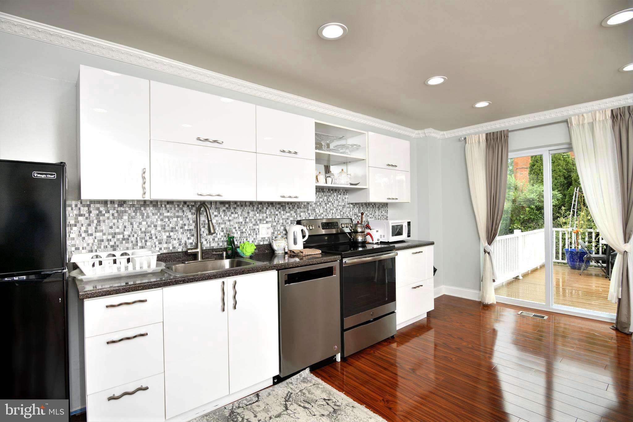 SOMERTON - Residential