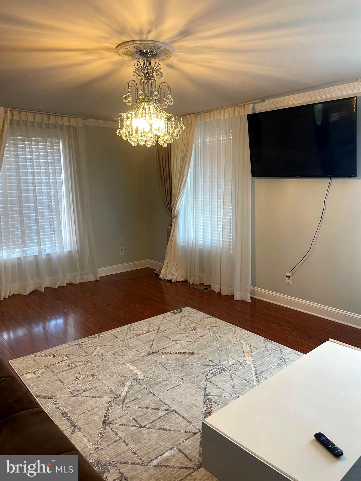 SOMERTON - Residential