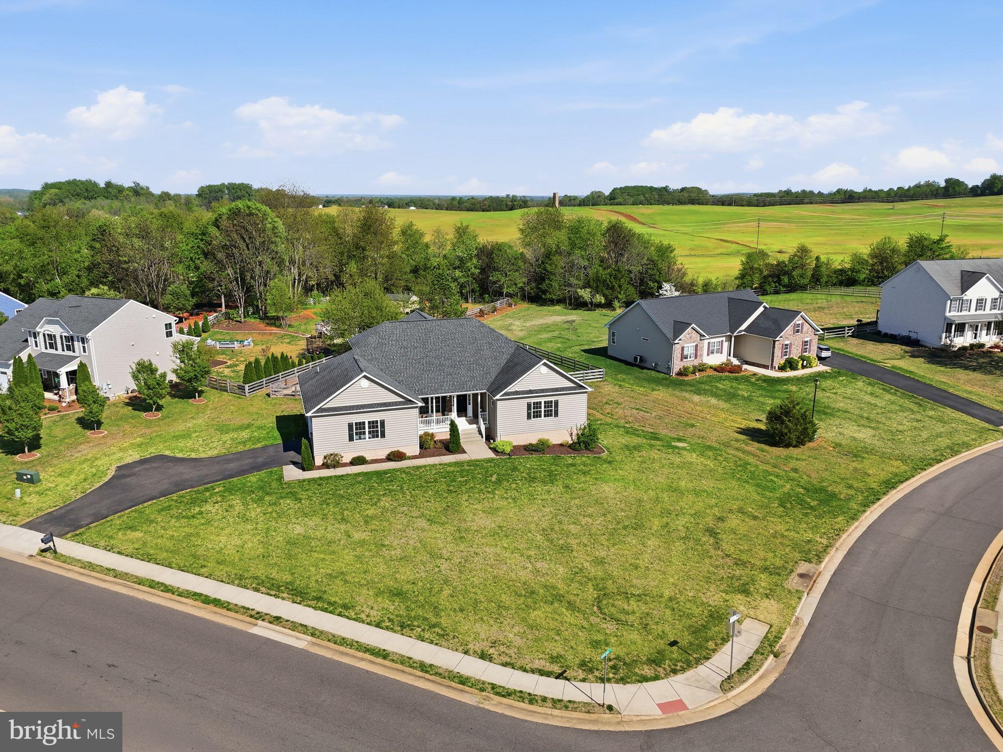 15020 N RIDGE BOULEVARD