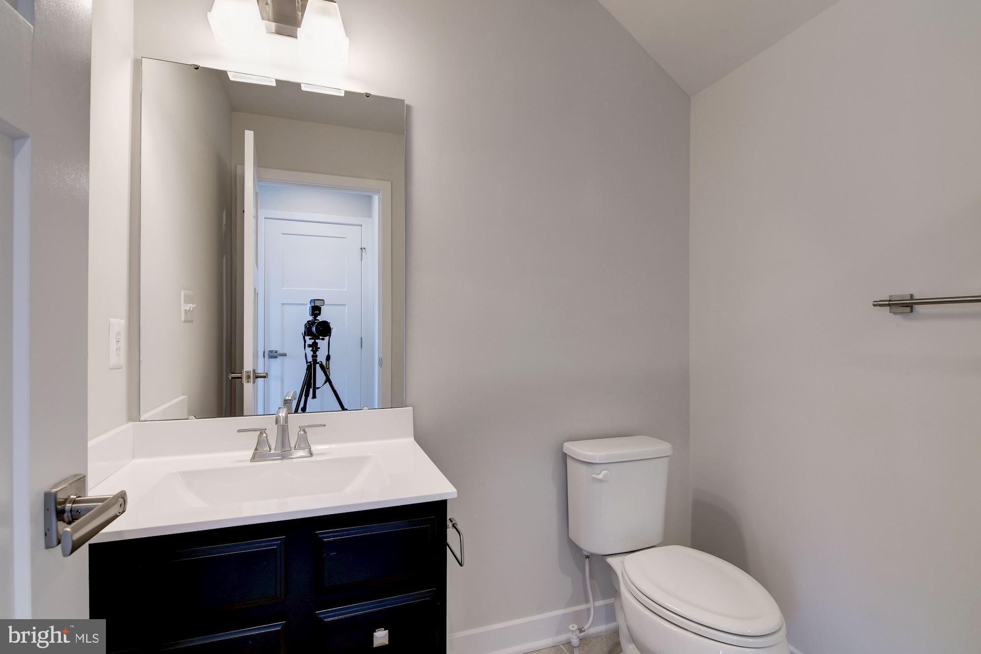 LARGO CRESCENT - Residential