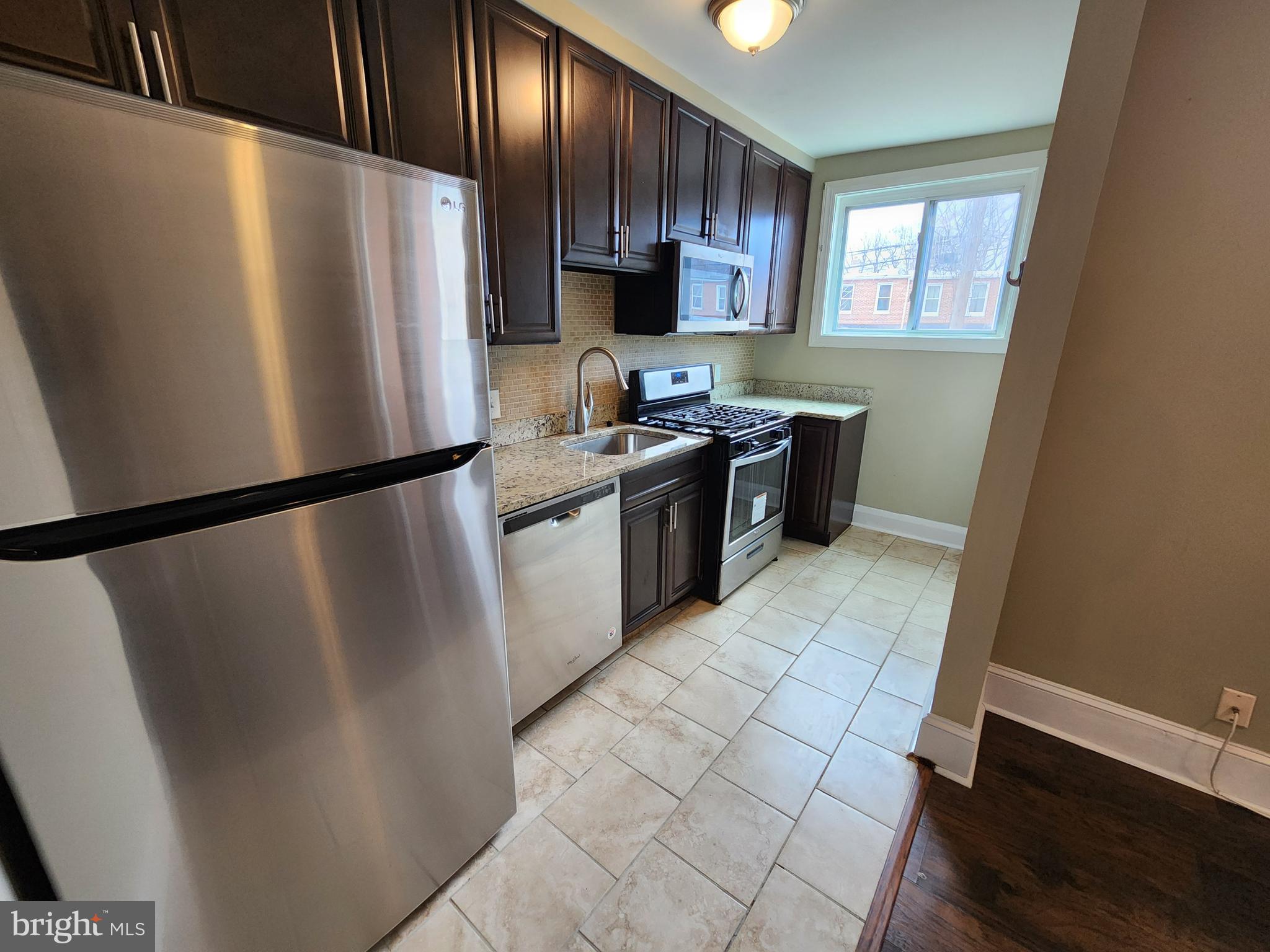 BELAIR-EDISON - Residential Lease