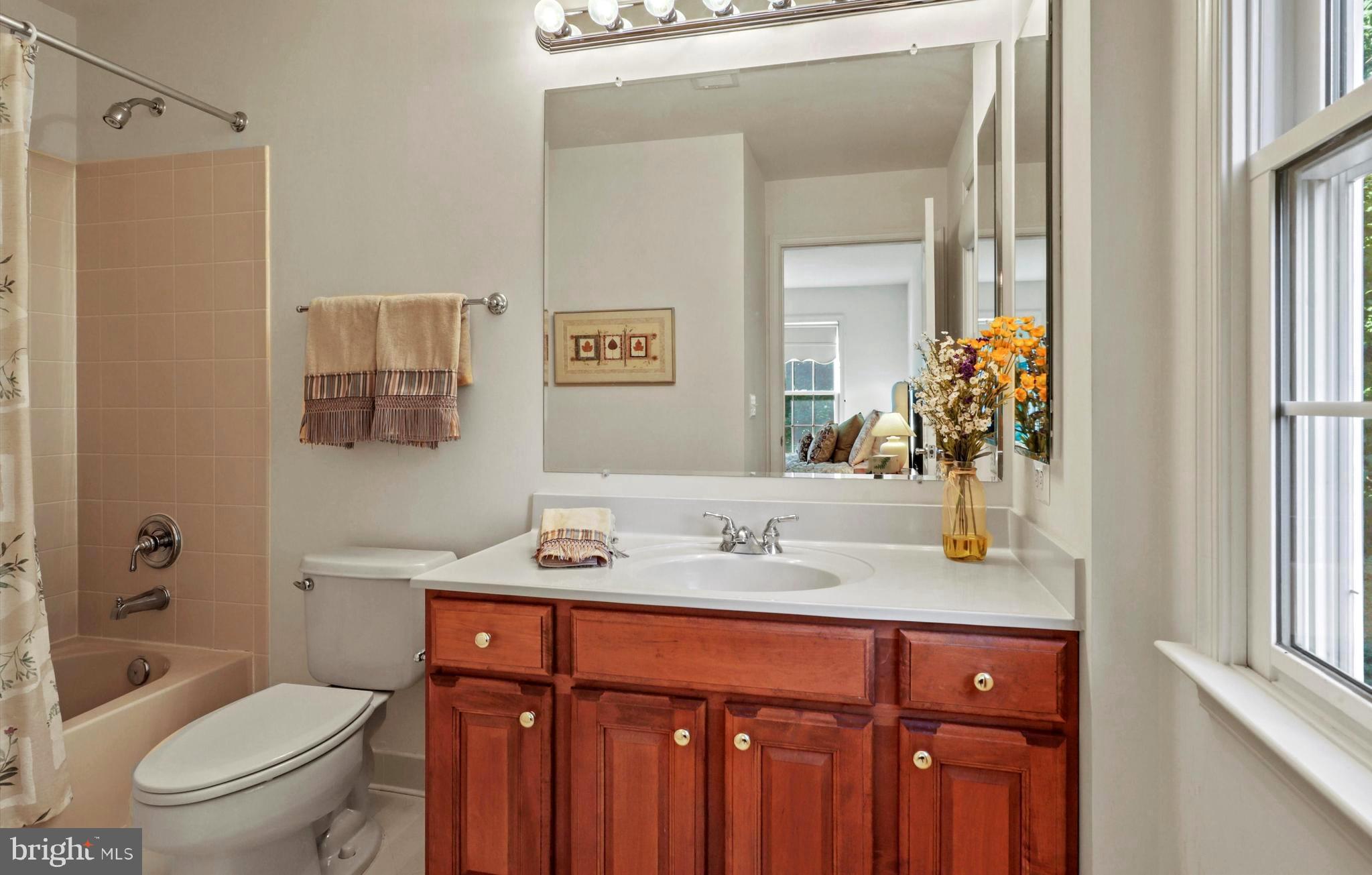 OAK HILL ESTATES - Residential