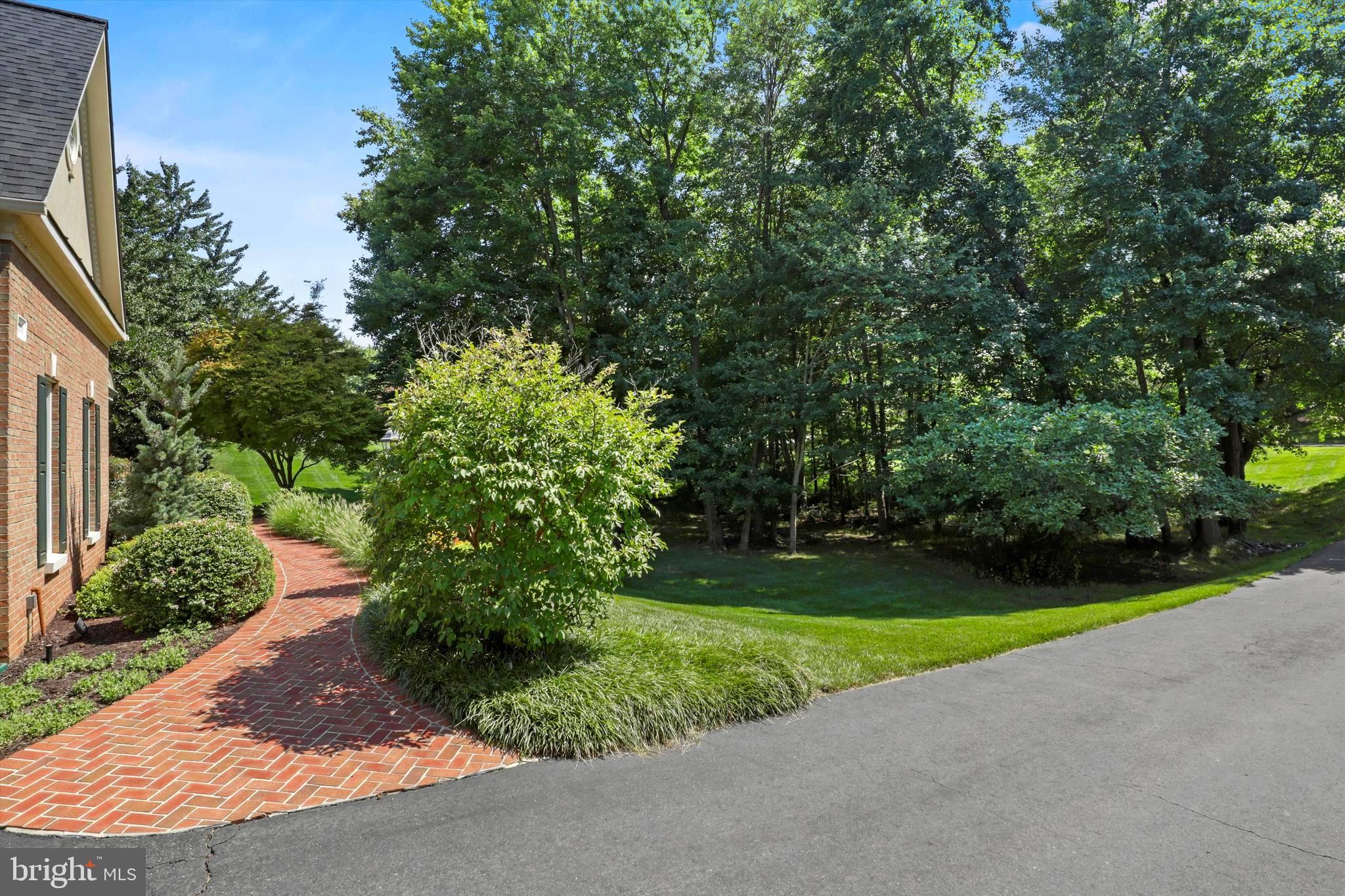 OAK HILL ESTATES - Residential