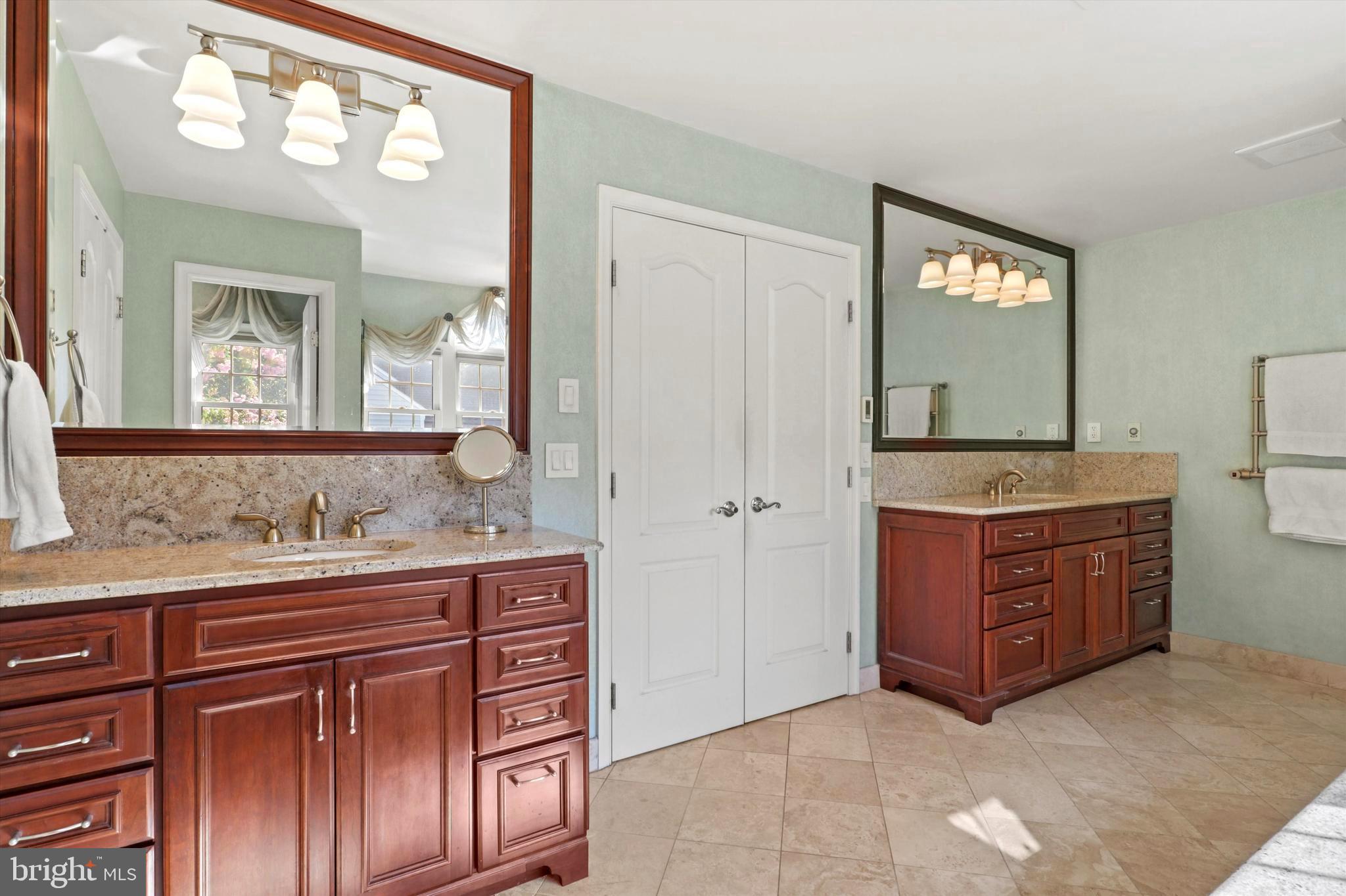 OAK HILL ESTATES - Residential