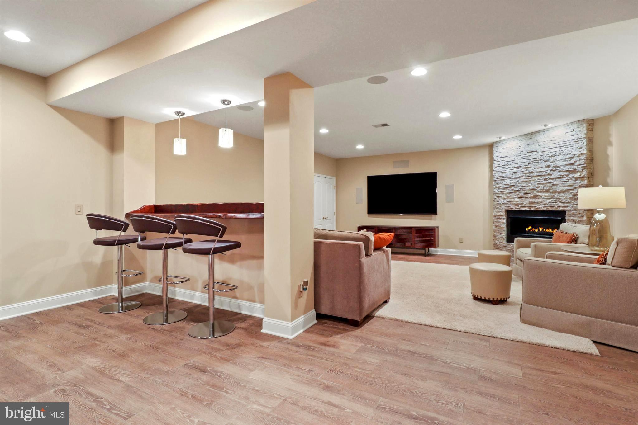 OAK HILL ESTATES - Residential