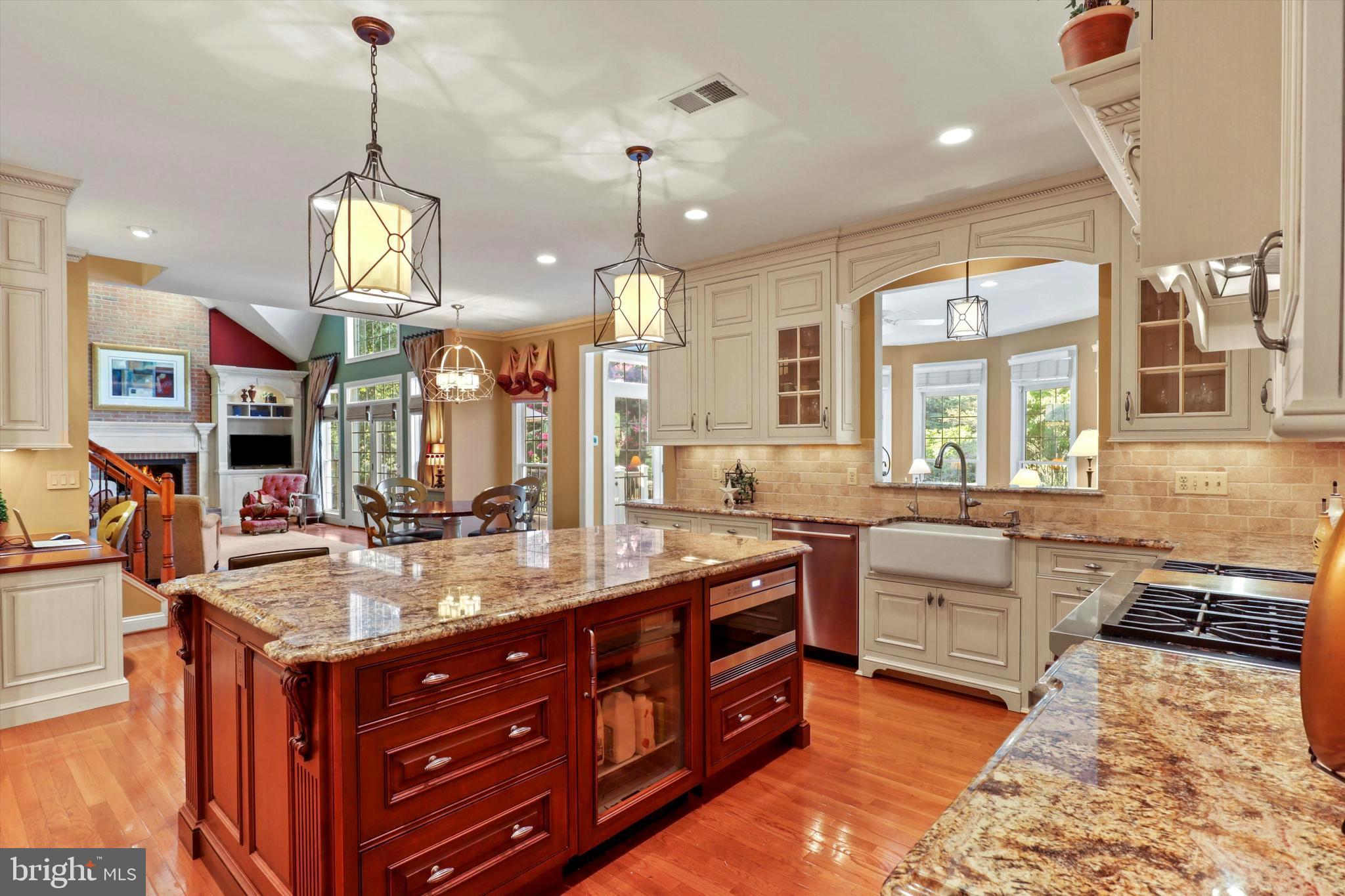 OAK HILL ESTATES - Residential