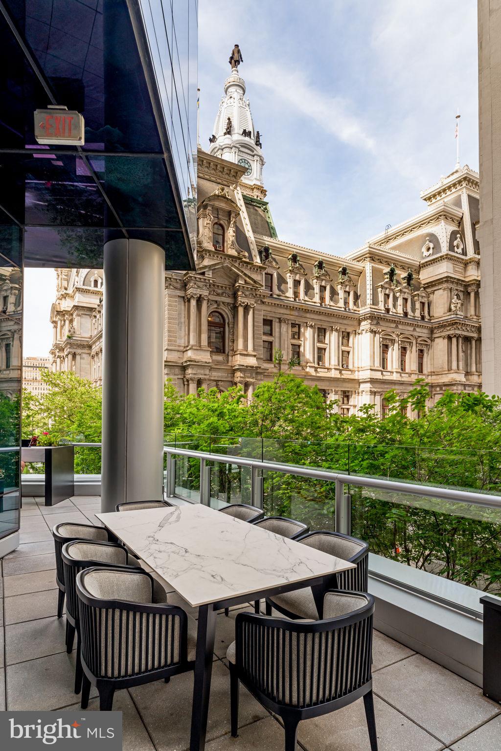 RITTENHOUSE SQUARE - Residential