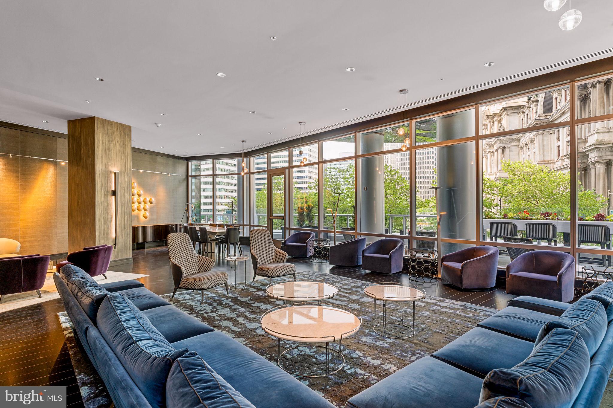 RITTENHOUSE SQUARE - Residential