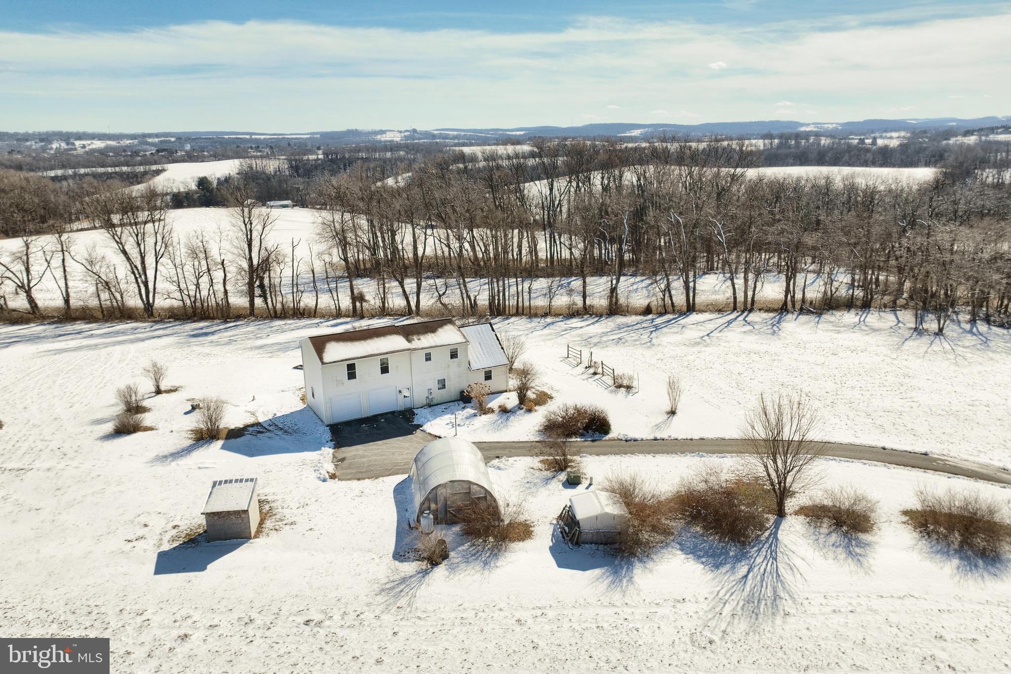 1198 TRINITY NORTH ROAD