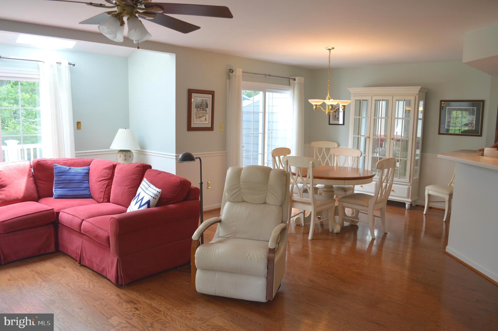 PONDS EDGE - Residential