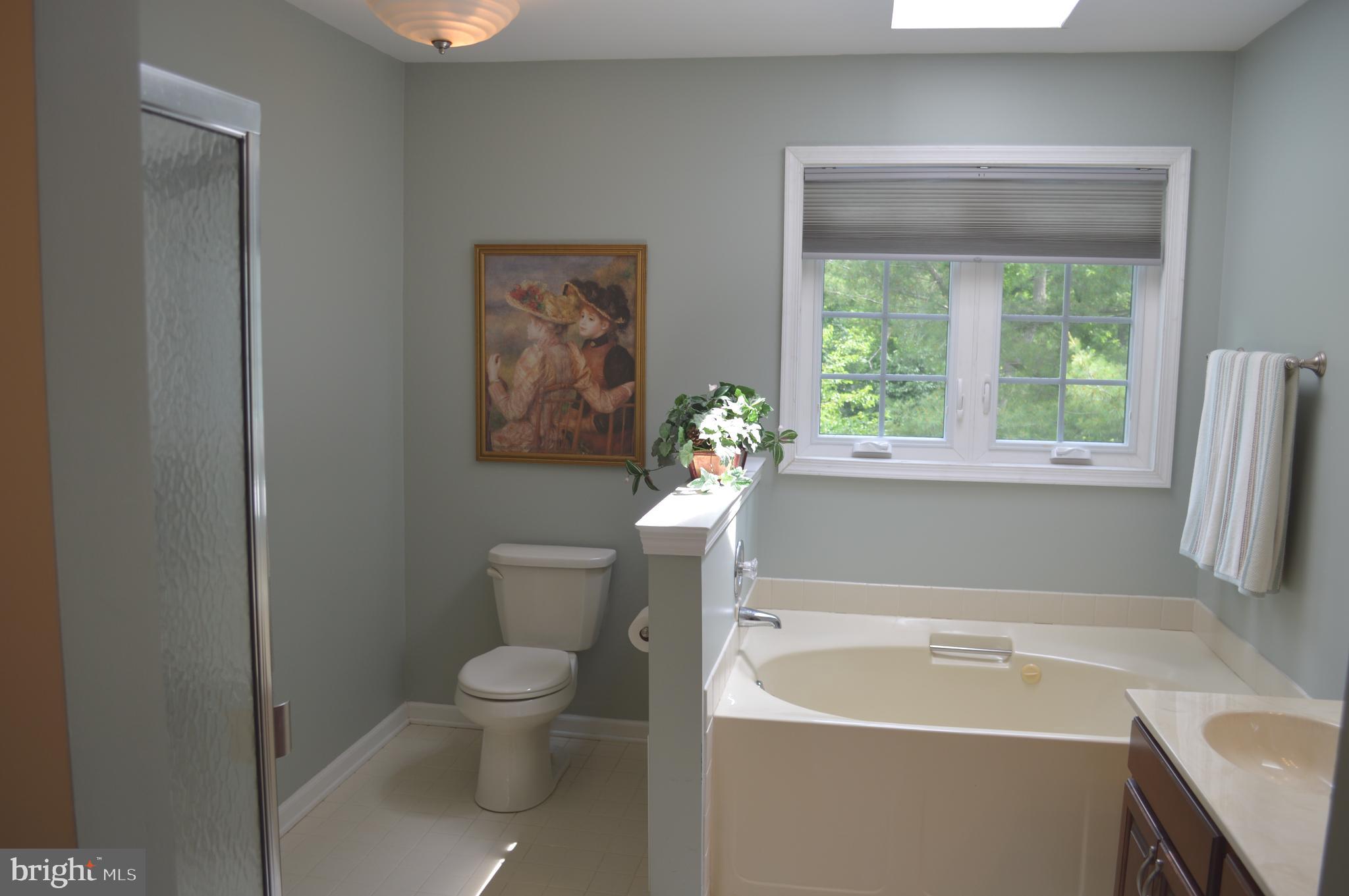 PONDS EDGE - Residential