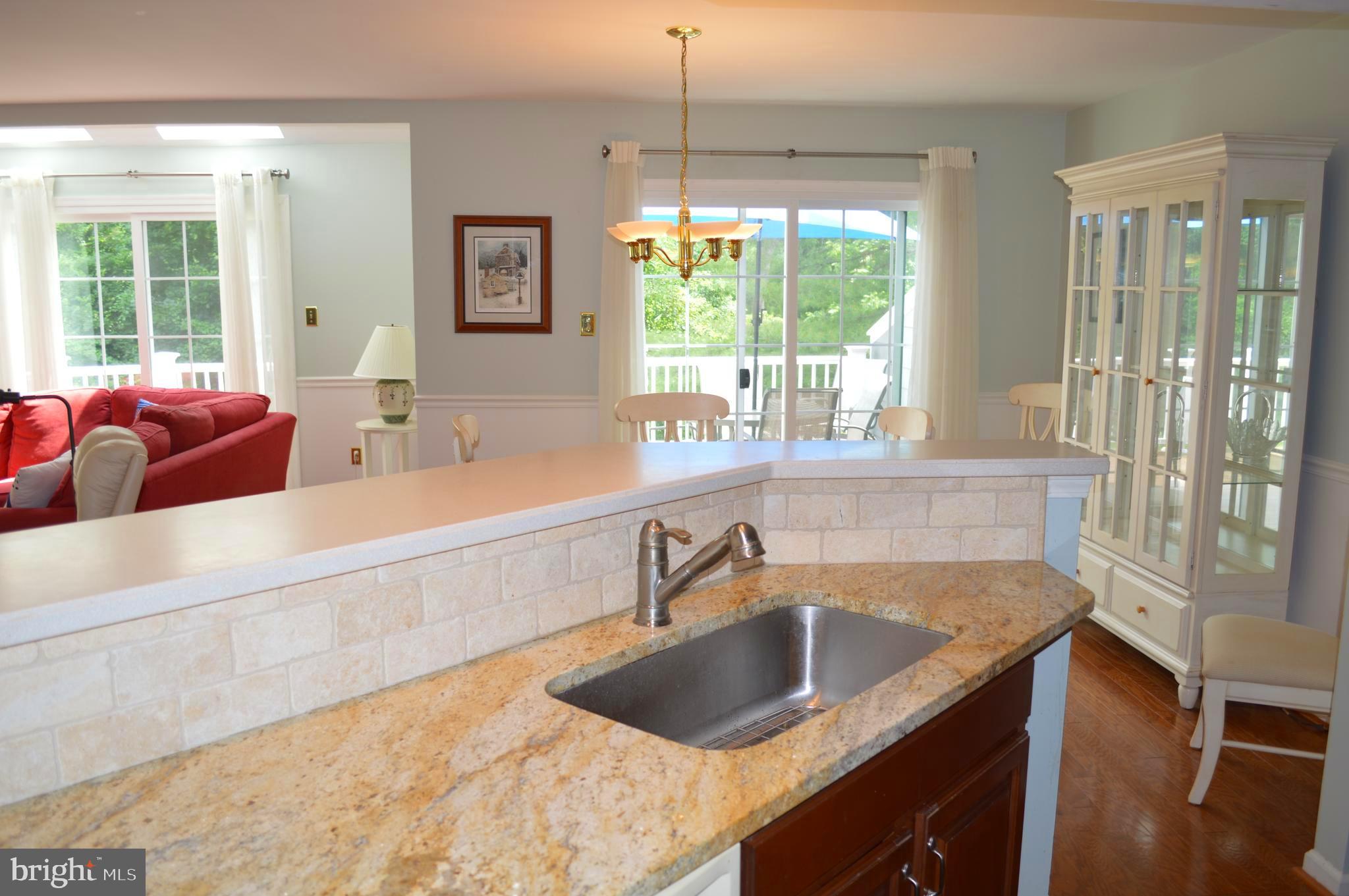 PONDS EDGE - Residential