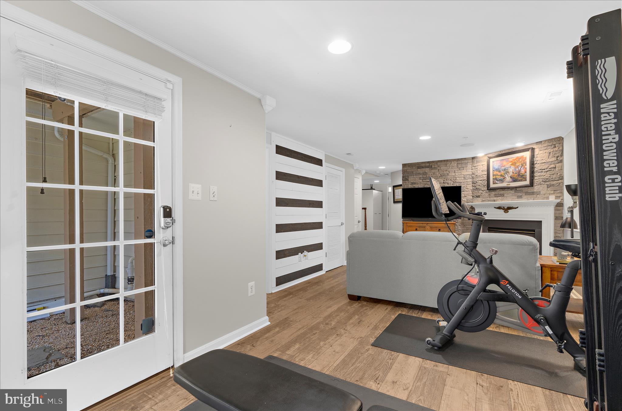 CROFTON MANOR - Residential