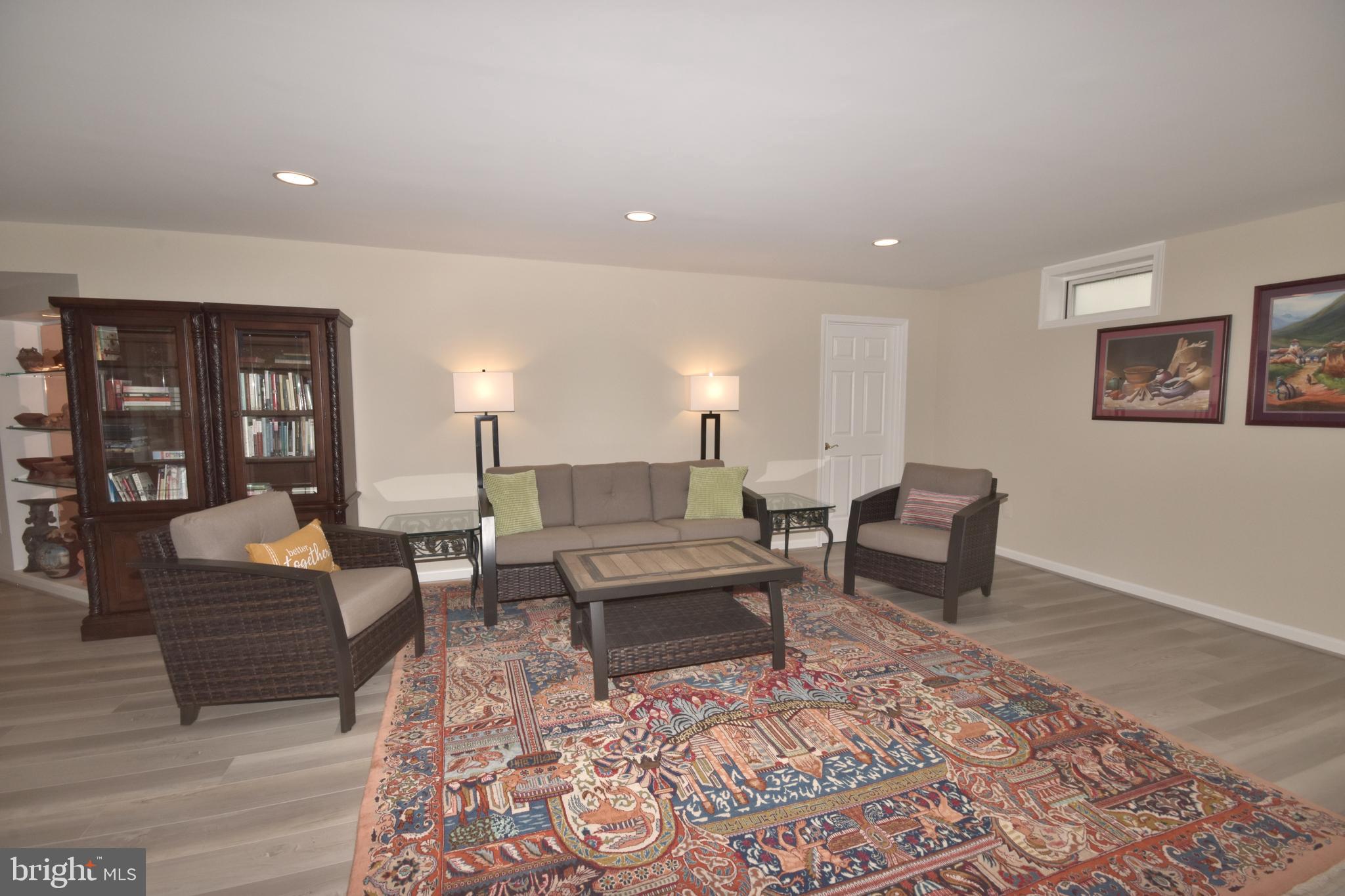 DUNBARTON - Residential