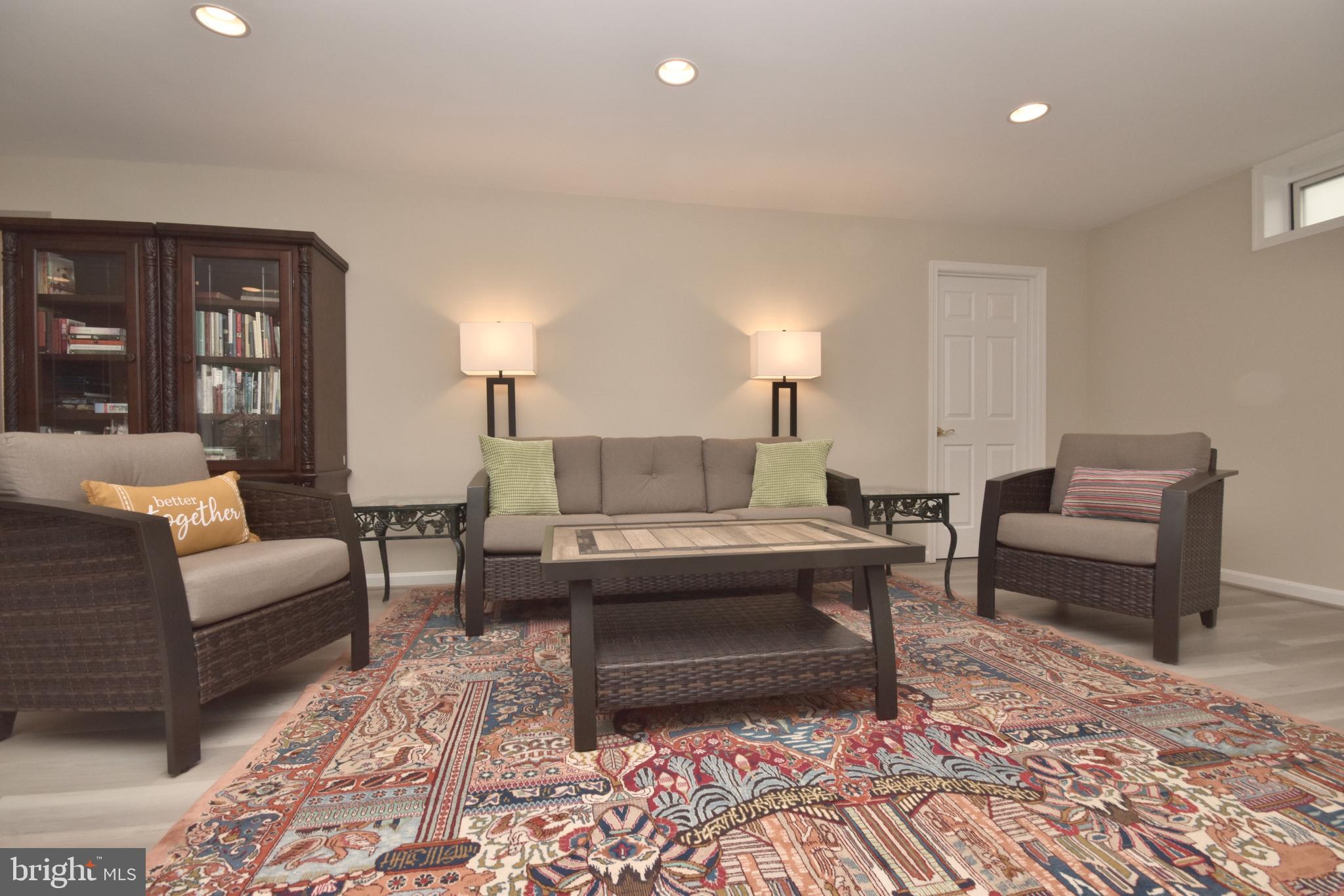 DUNBARTON - Residential