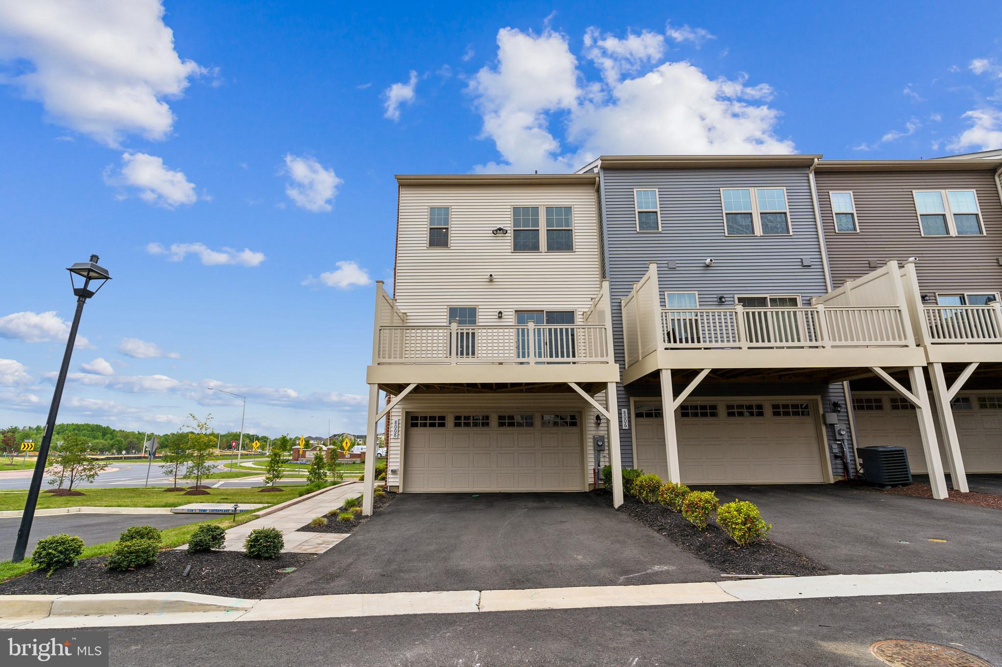 TIMOTHY BRANCH TOWNS - Residential Lease