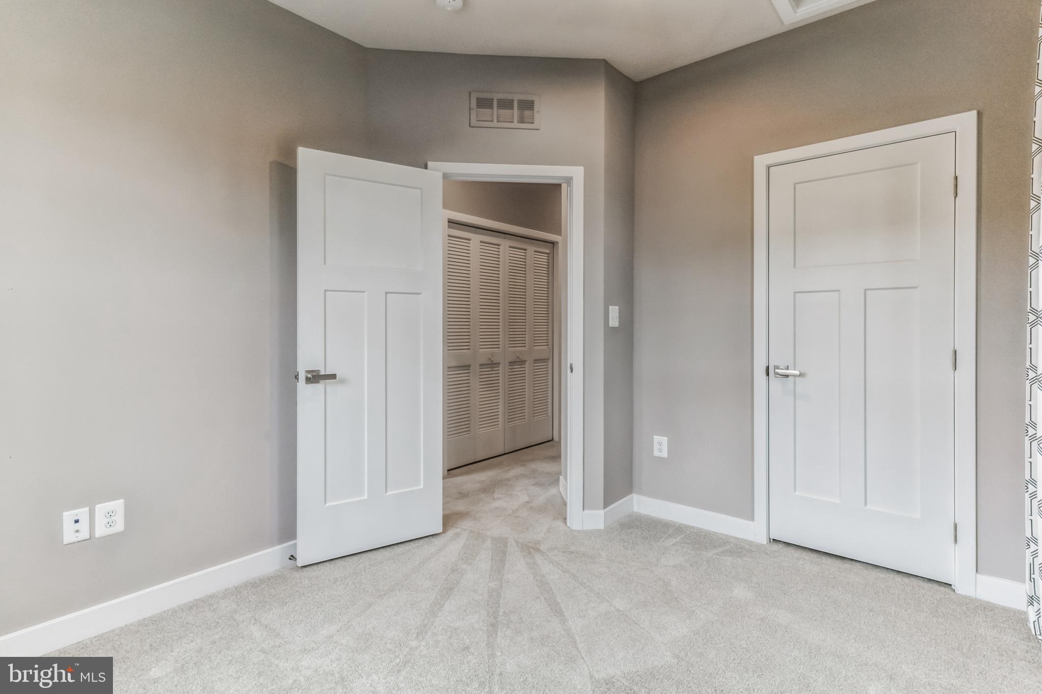 TIMOTHY BRANCH TOWNS - Residential Lease