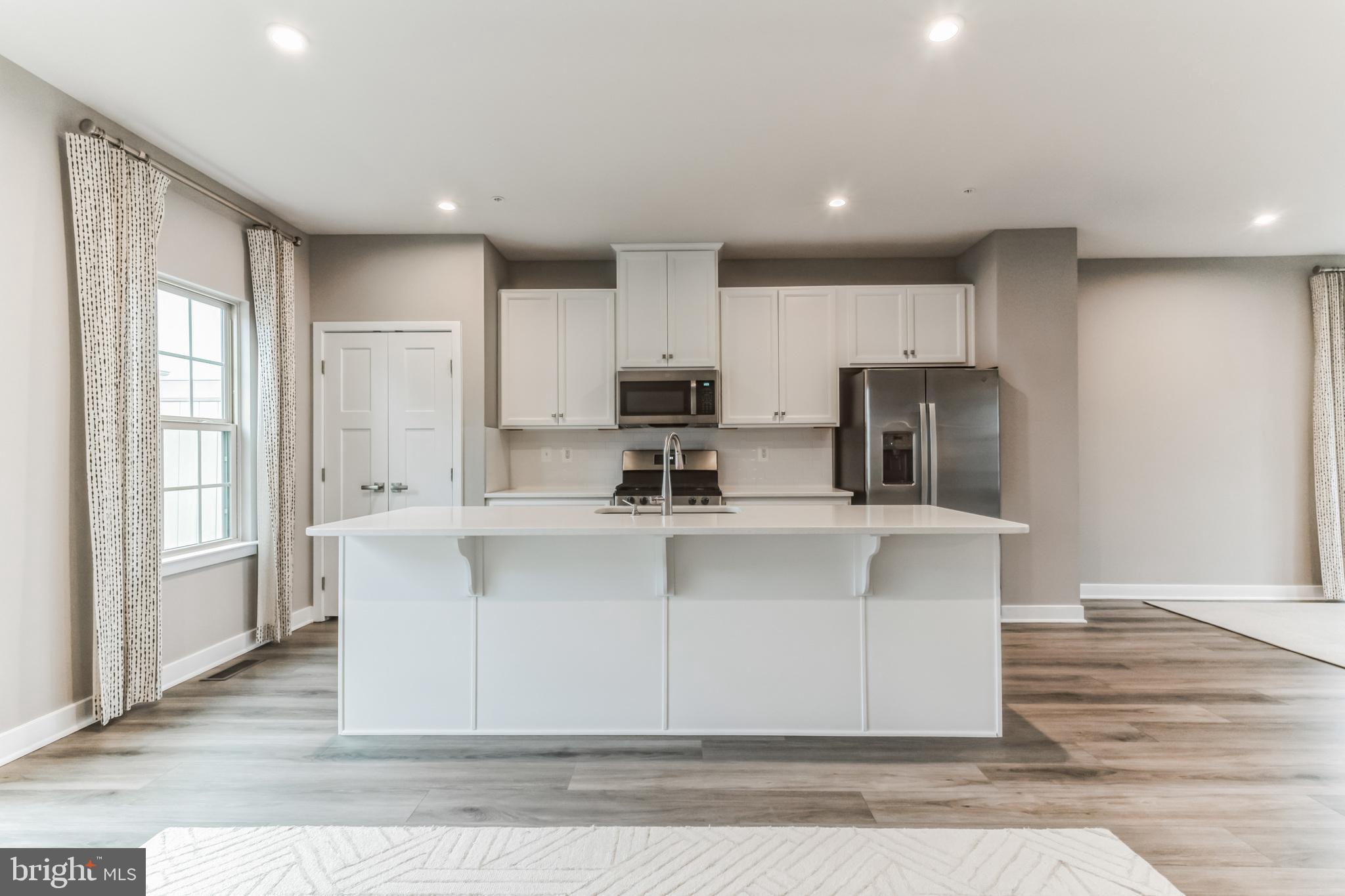 TIMOTHY BRANCH TOWNS - Residential Lease