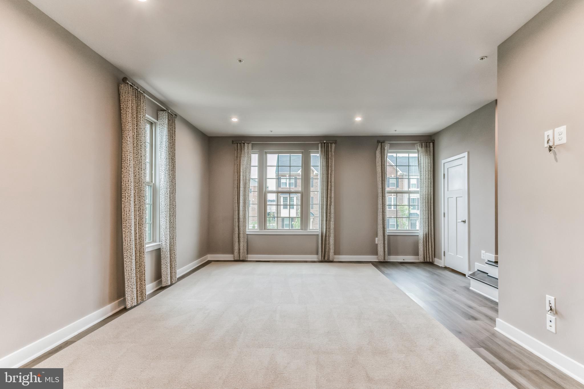 TIMOTHY BRANCH TOWNS - Residential Lease