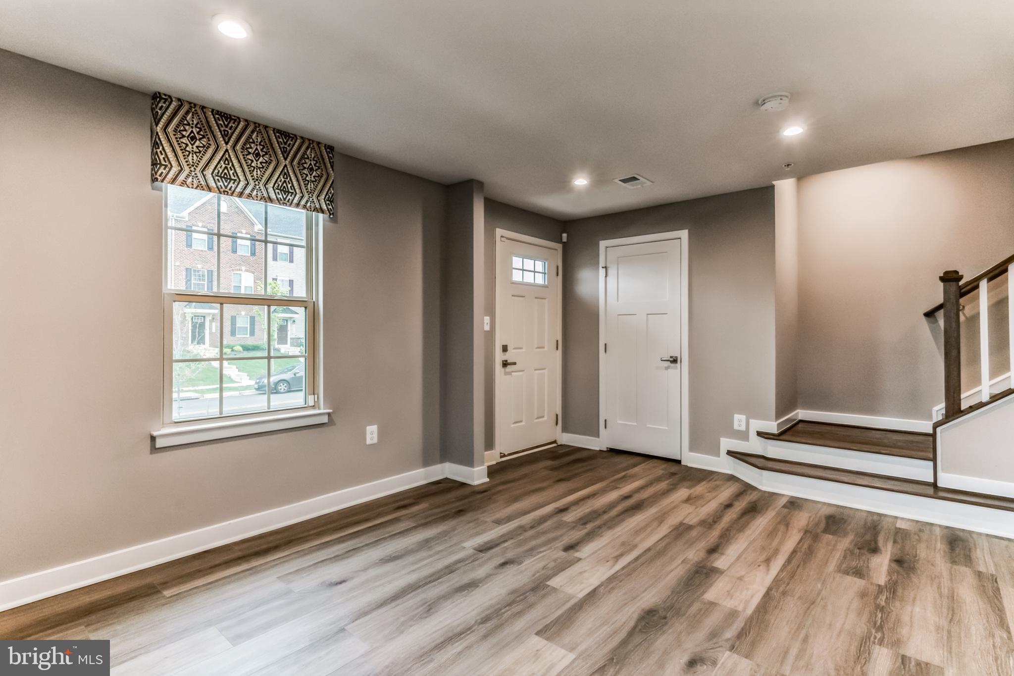 TIMOTHY BRANCH TOWNS - Residential Lease