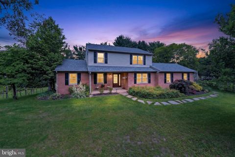 Photo of 43910 Spinks Ferry Road, LEESBURG, VA 20176 (MLS # VALO2127150)