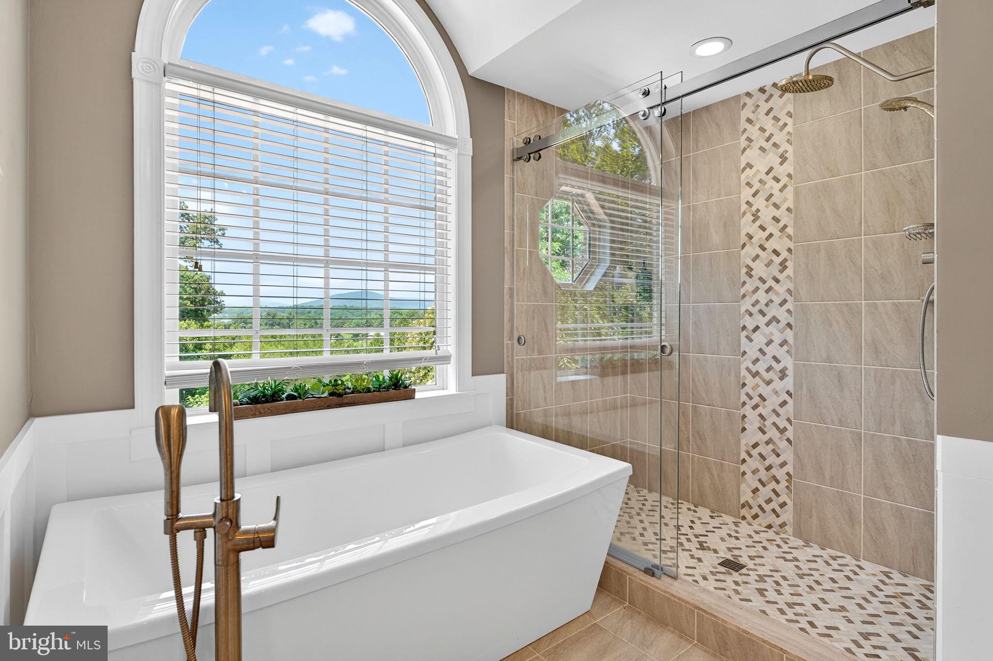 HIGHLANDS - Residential