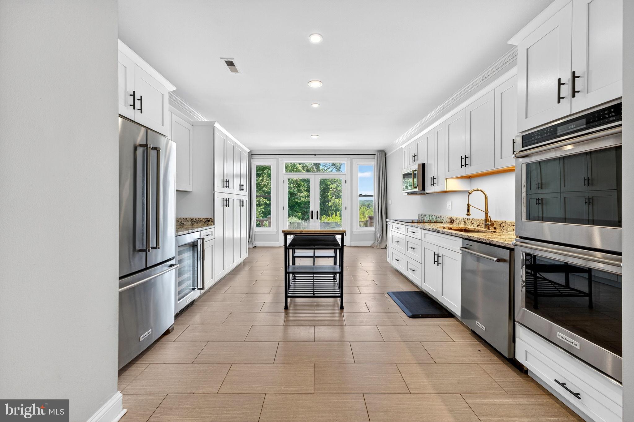 HIGHLANDS - Residential