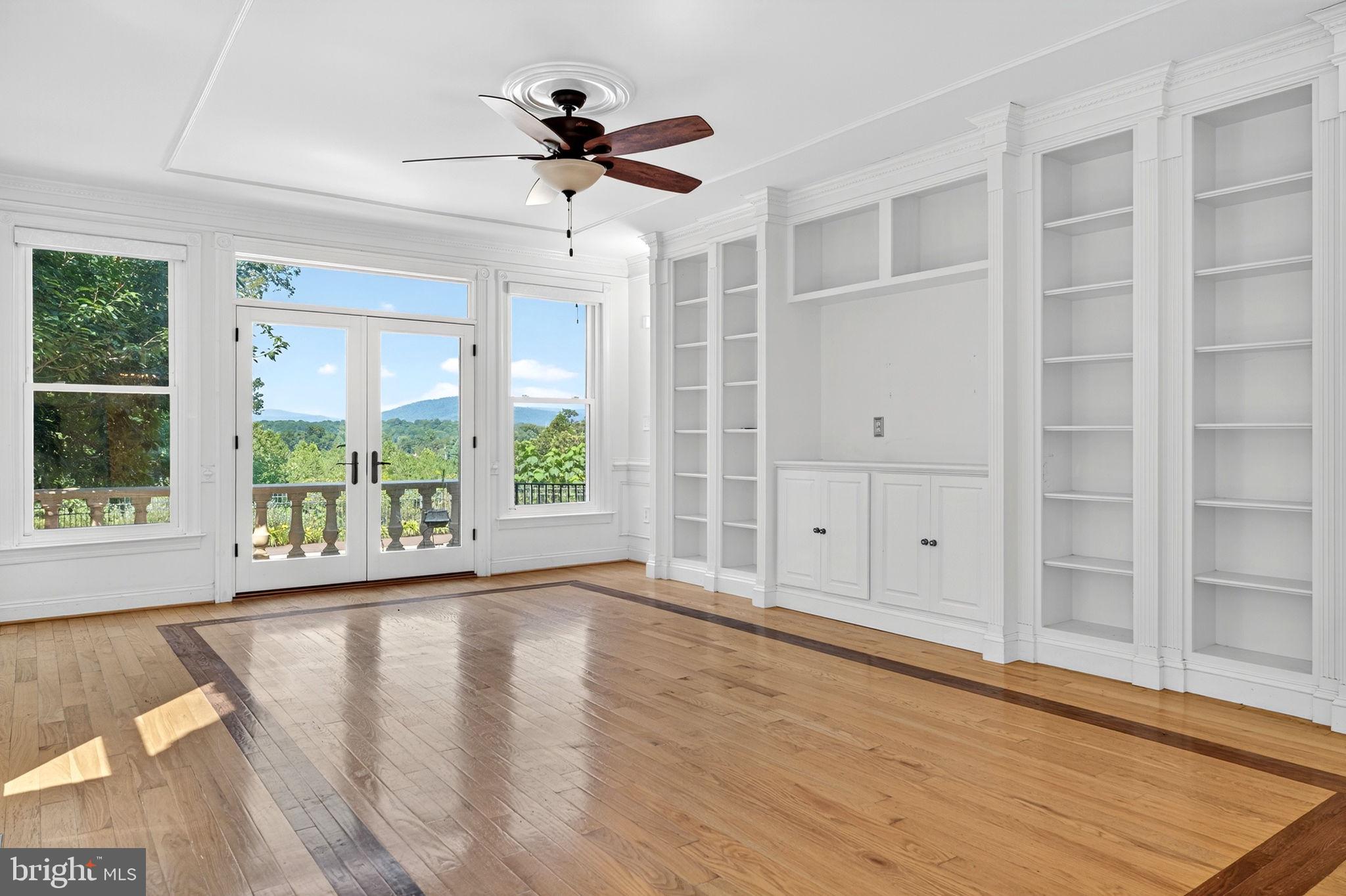 HIGHLANDS - Residential