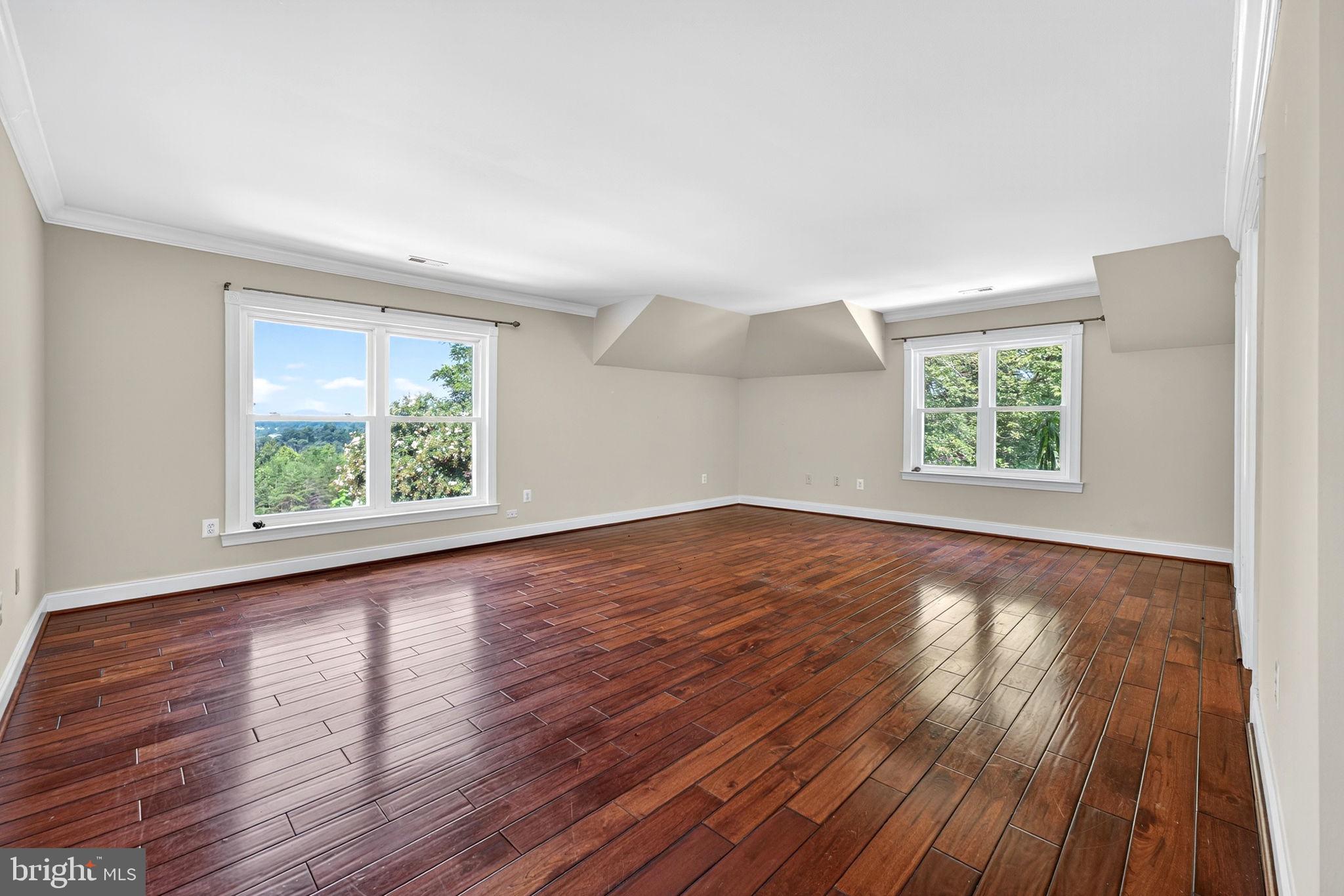 HIGHLANDS - Residential