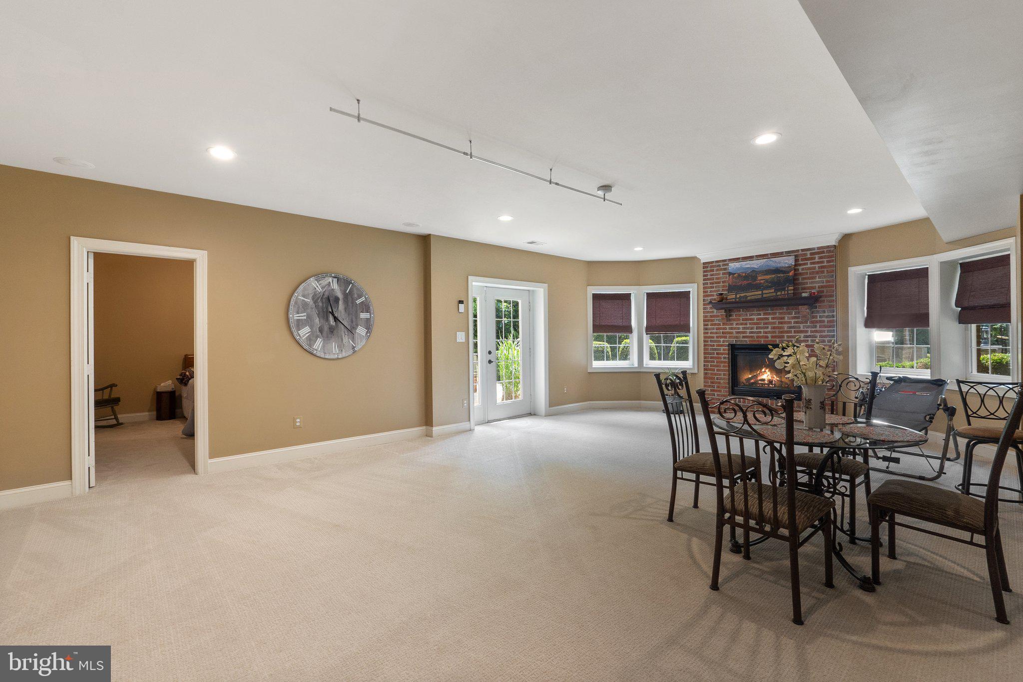 PIEDMONT - Residential