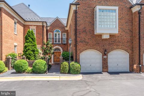 1225 STUART ROBESON DRIVE MCLEAN VA 22101