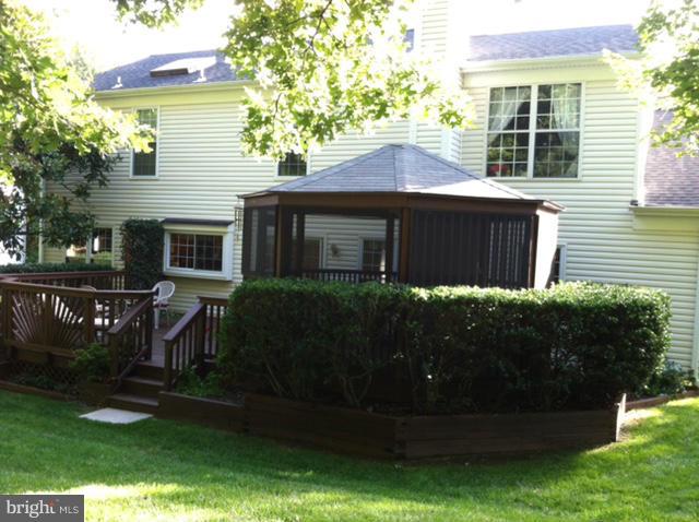 TWIN OAKS - Residential