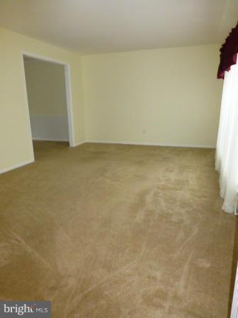 TWIN OAKS - Residential