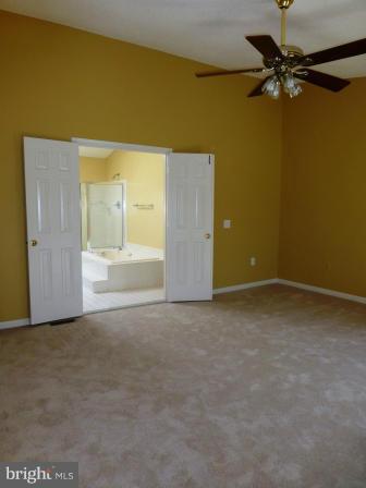 TWIN OAKS - Residential